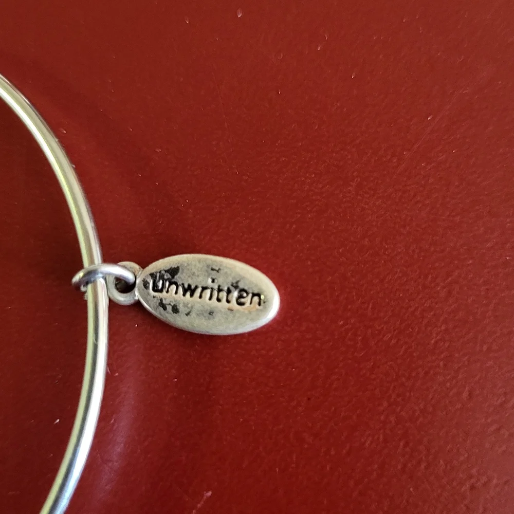 Unwritten silvertone make